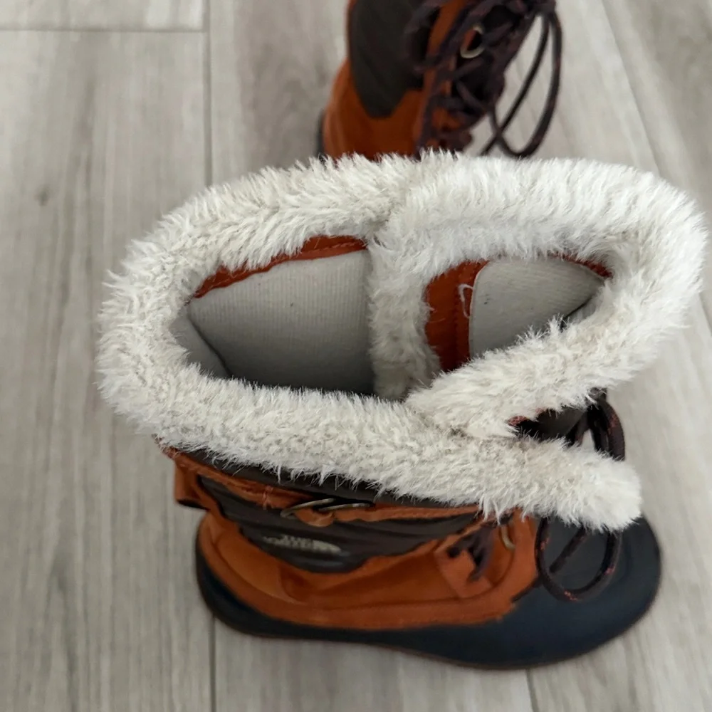 The North Face Women's Shellista Tall Faux-Fur Trim lace up Winter Boots 7.5